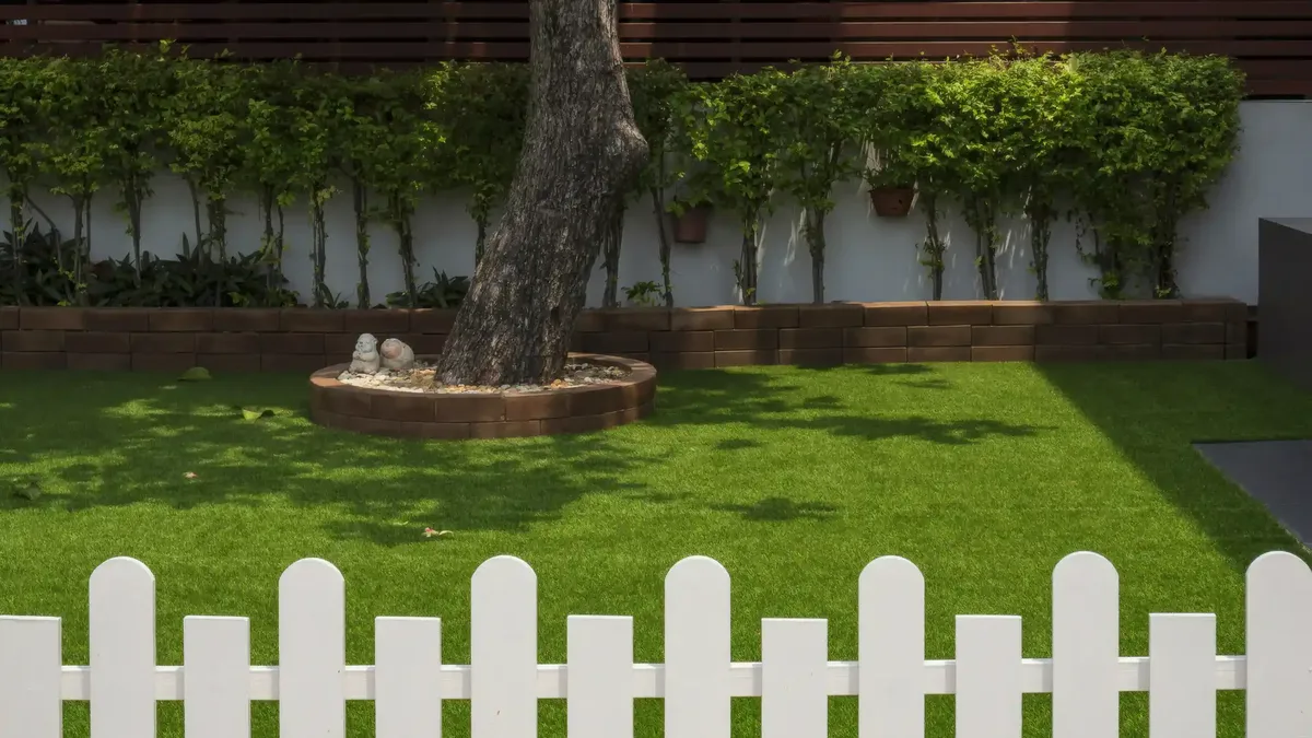 Artificial Turf Seasonal Maintenance: A Climate-by-Climate Guide